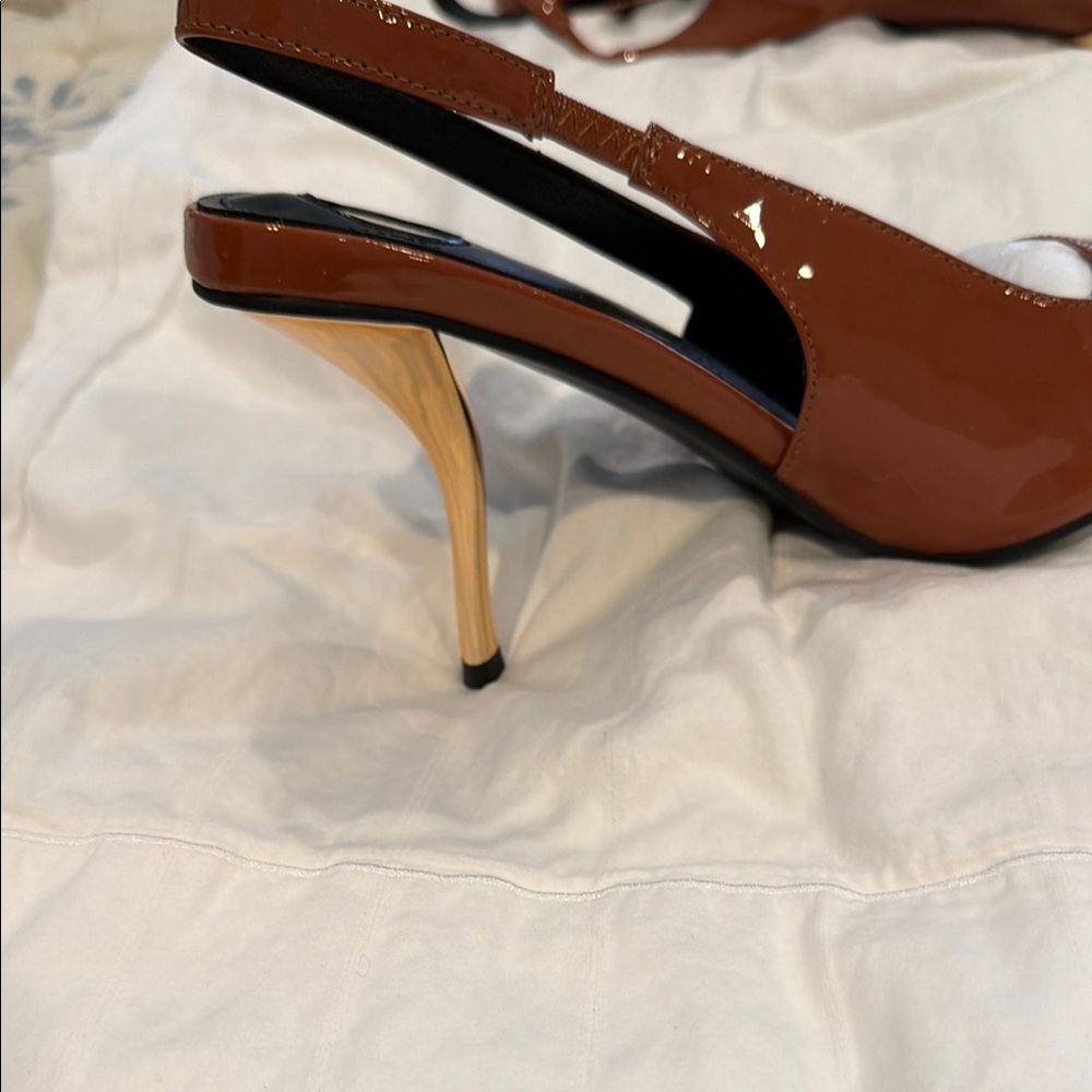 Patent Leather Slingback Heels with Gold Pointed Caps - Picture 4 of 4